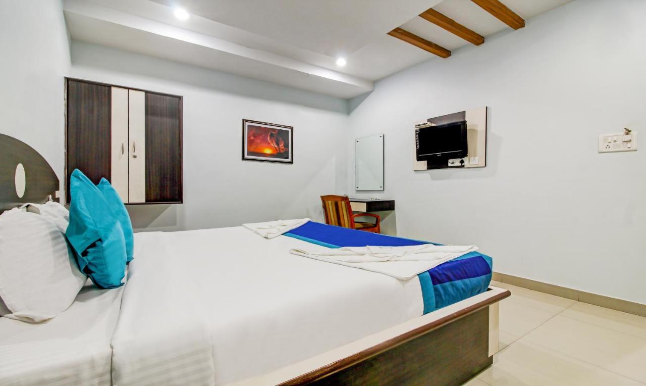 Hotel S Y N Residency Hyderabad Exterior photo
