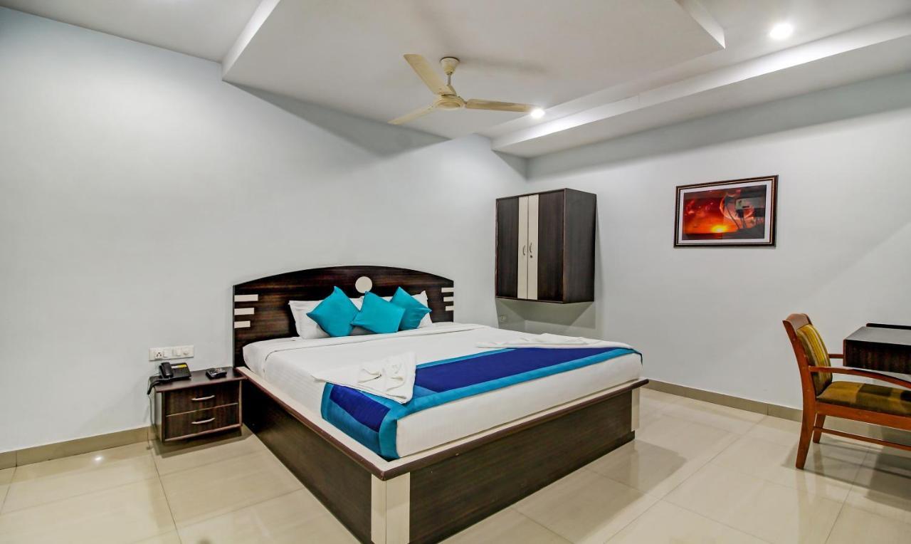 Hotel S Y N Residency Hyderabad Exterior photo